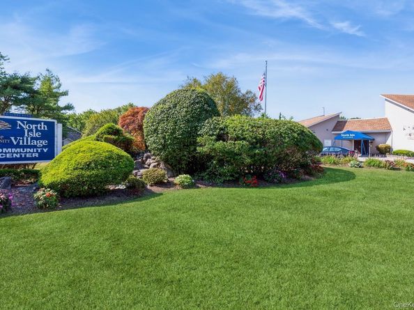 30 Kiowa Court K30, Coram NY 11727