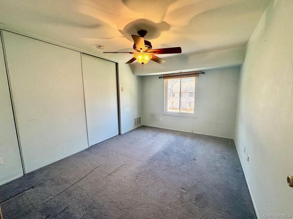 30 Kiowa Court K30, Coram NY 11727