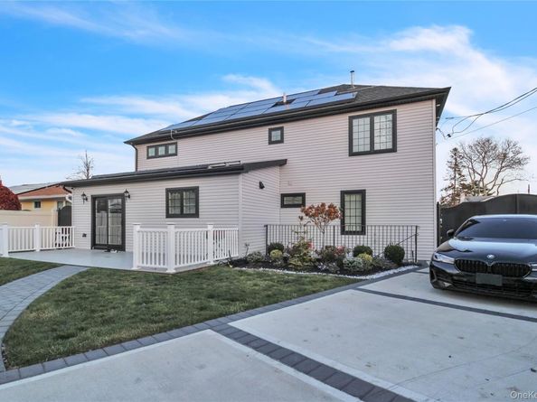 858 Prescott Street, Valley Stream NY 11580