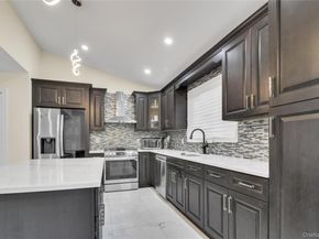 858 Prescott Street, Valley Stream NY 11580