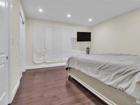 858 Prescott Street, Valley Stream NY 11580