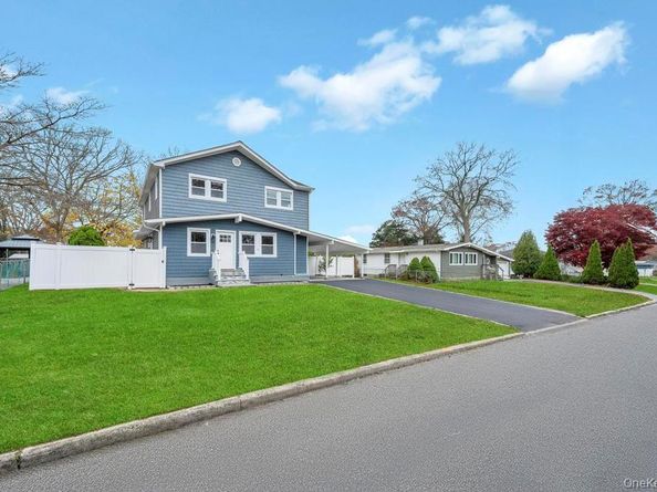 15 Duane Drive, Ronkonkoma NY 11779