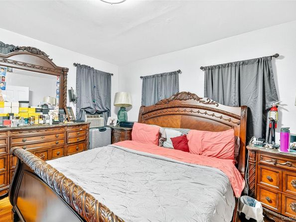 1052 Evergreen Avenue, Bronx NY 10472