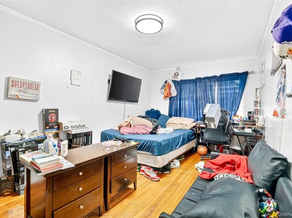 1052 Evergreen Avenue, Bronx NY 10472