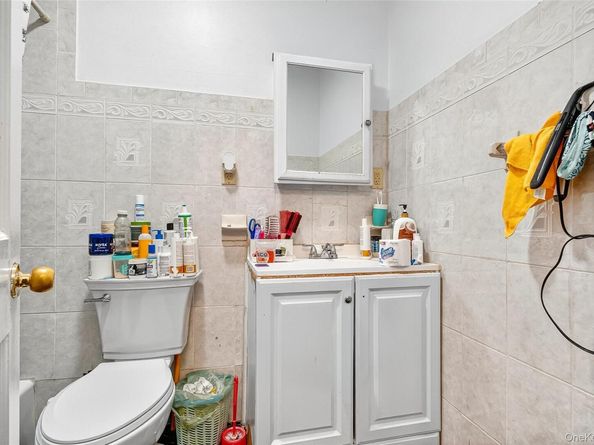 1052 Evergreen Avenue, Bronx NY 10472