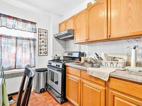 1052 Evergreen Avenue, Bronx NY 10472