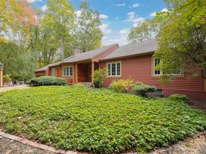 21 Hopp Ground Lane, Bedford NY 10506