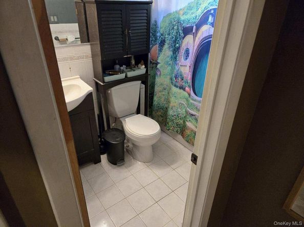 829 Stanley Street, West Islip NY 11795