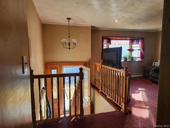 829 Stanley Street, West Islip NY 11795