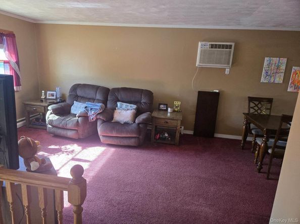 829 Stanley Street, West Islip NY 11795