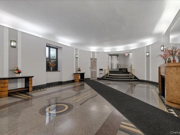 190 E Mosholu Parkway S 6H, Bronx NY 10458