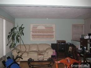 19 Curve Lane, Levittown NY 11756