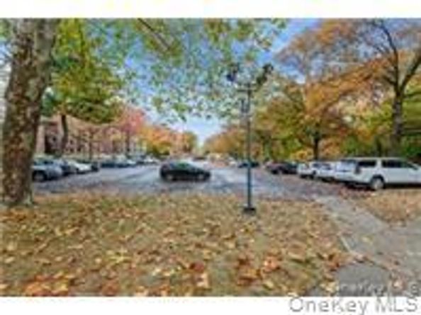 224-24 Union Turnpike 6G, Oakland Gardens NY 11364