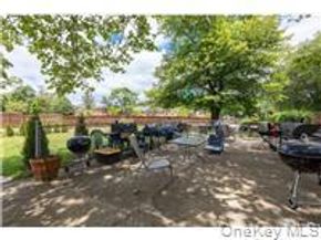 224-24 Union Turnpike 6G, Oakland Gardens NY 11364