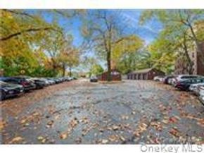 224-24 Union Turnpike 6G, Oakland Gardens NY 11364