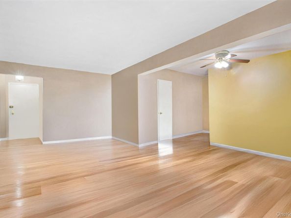 224-24 Union Turnpike 6G, Oakland Gardens NY 11364