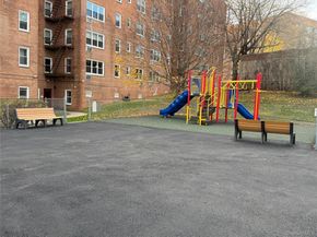 76 DeHaven Drive 3M, Yonkers NY 10703