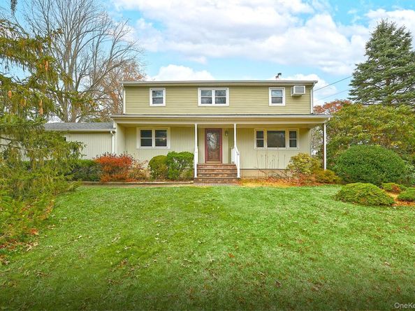 6 Duquesne Drive, Greenlawn NY 11740