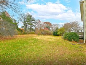 6 Duquesne Drive, Greenlawn NY 11740