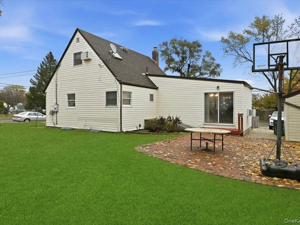 979 Merillon Avenue, Westbury NY 11590