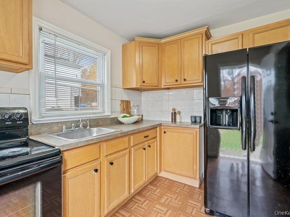 42 Mayfield Drive, Mastic Beach NY 11951