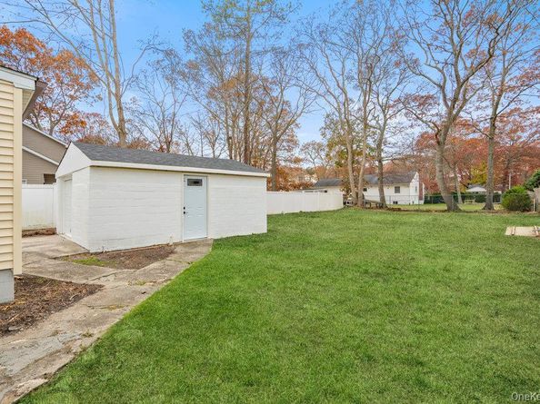 42 Mayfield Drive, Mastic Beach NY 11951