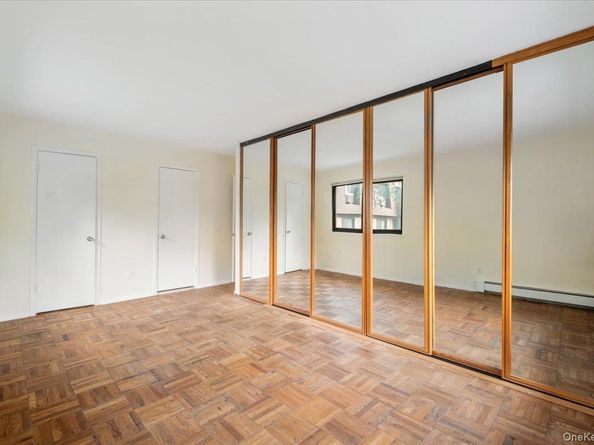 356 Central Park Avenue E10, Scarsdale NY 10583