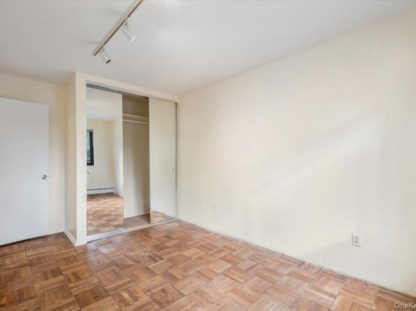 356 Central Park Avenue E10, Scarsdale NY 10583