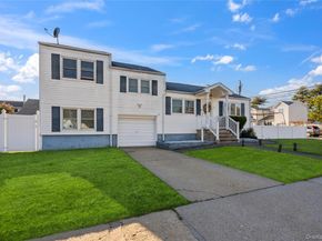131 S 5th Street, Bethpage NY 11714