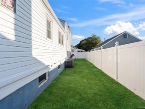 131 S 5th Street, Bethpage NY 11714