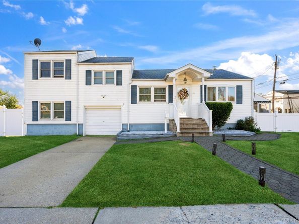 131 S 5th Street, Bethpage NY 11714