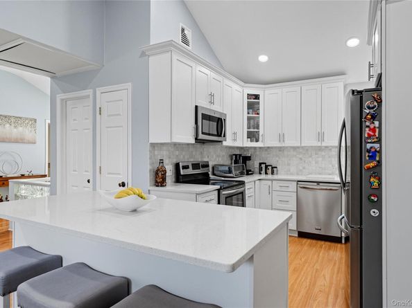 131 S 5th Street, Bethpage NY 11714