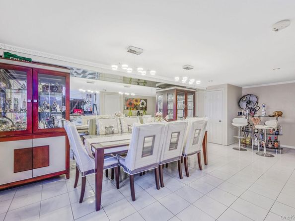 287 Clearmeadow Drive, East Meadow NY 11554