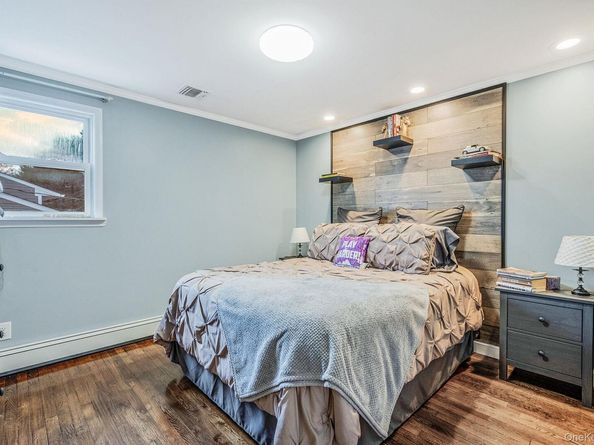 287 Clearmeadow Drive, East Meadow NY 11554