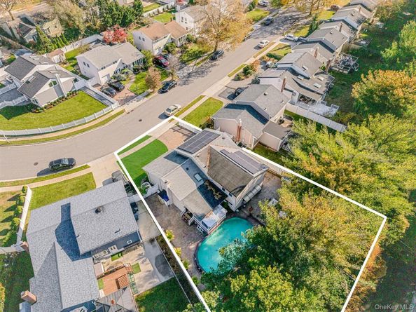 287 Clearmeadow Drive, East Meadow NY 11554