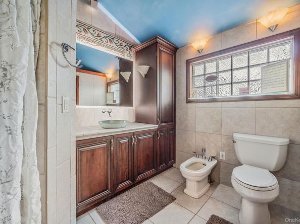 287 Clearmeadow Drive, East Meadow NY 11554