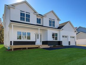 12 Fox Run Court, Ridge NY 11961