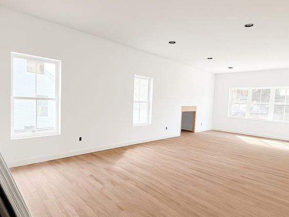 12 Fox Run Court, Ridge NY 11961