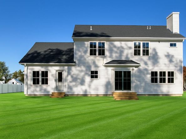 12 Fox Run Court, Ridge NY 11961