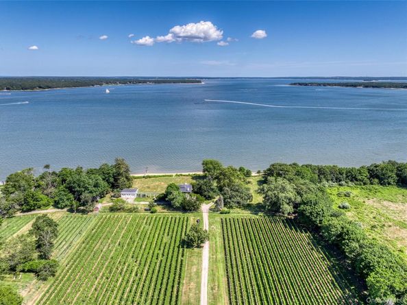59600 Main Road, Southold NY 11971