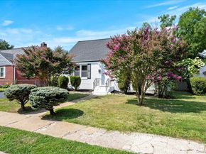 227 Warren Street, Uniondale NY 11553