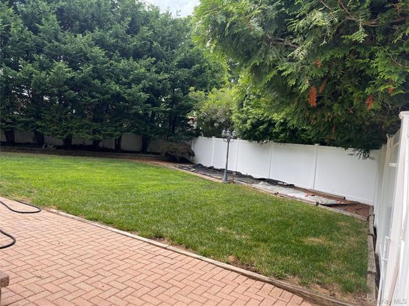 532 Lafayette Road, West Babylon NY 11704
