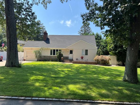 532 Lafayette Road, West Babylon NY 11704