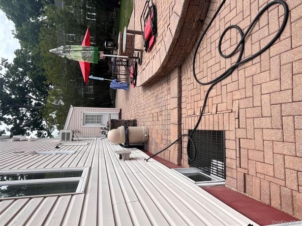 532 Lafayette Road, West Babylon NY 11704