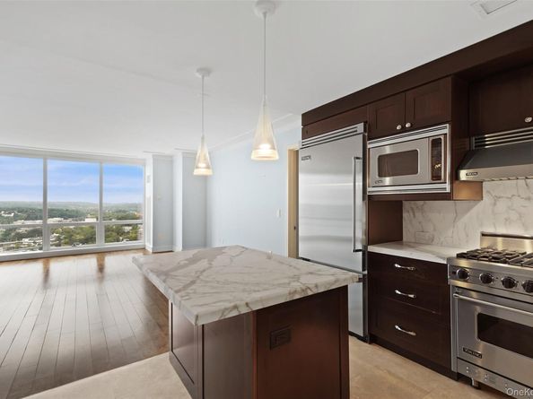 1 Renaissance Square 25F, White Plains NY 10601