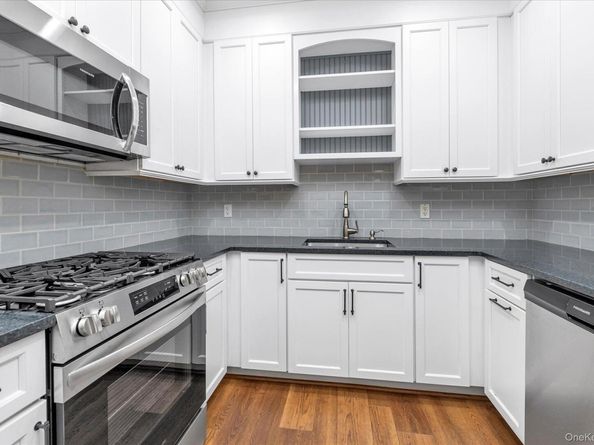 43 Miro Place, Port Washington NY 11050