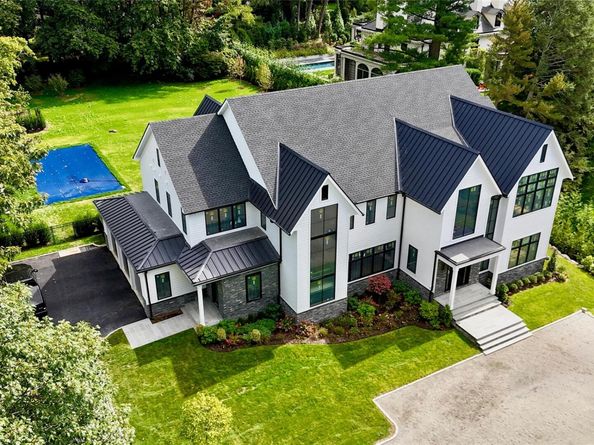 6 Cooper Road, Scarsdale NY 10583