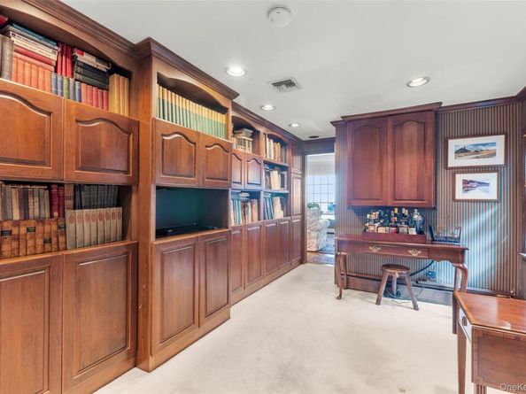 14 W Meadow Lane Extension, Stony Brook NY 11790