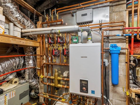 14 W Meadow Lane Extension, Stony Brook NY 11790