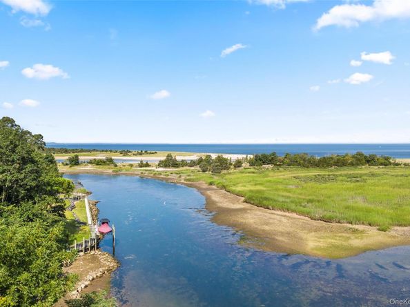 14 W Meadow Lane Extension, Stony Brook NY 11790